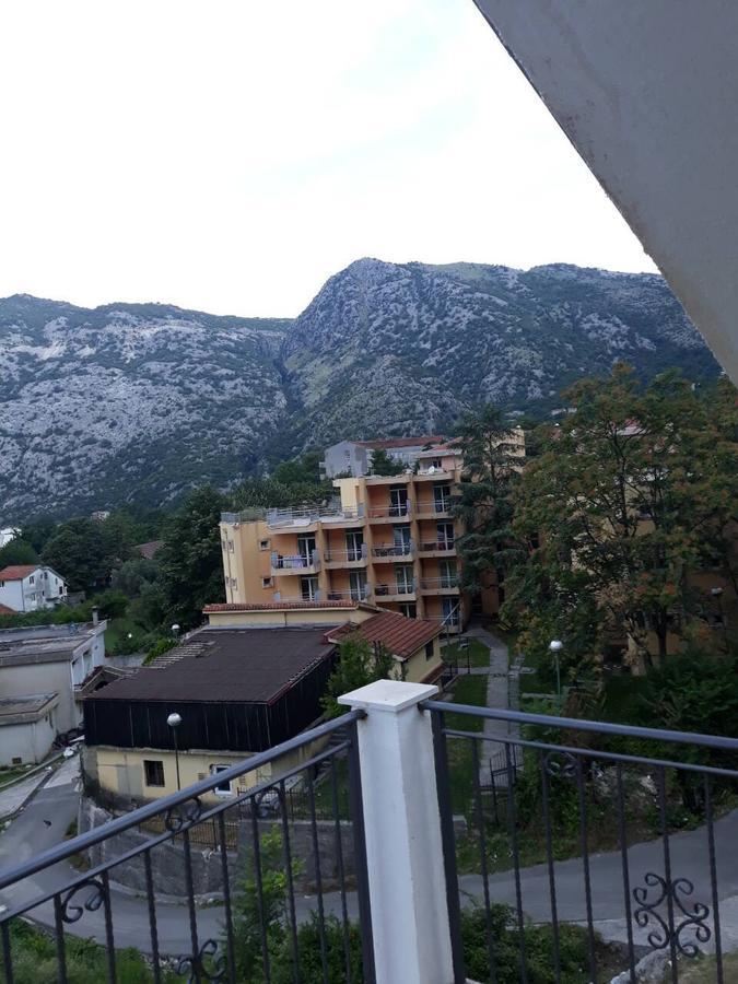 Apartmani Viza Risan Eksteriør bilde