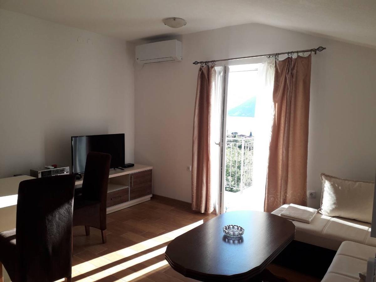 Apartmani Viza Risan Eksteriør bilde